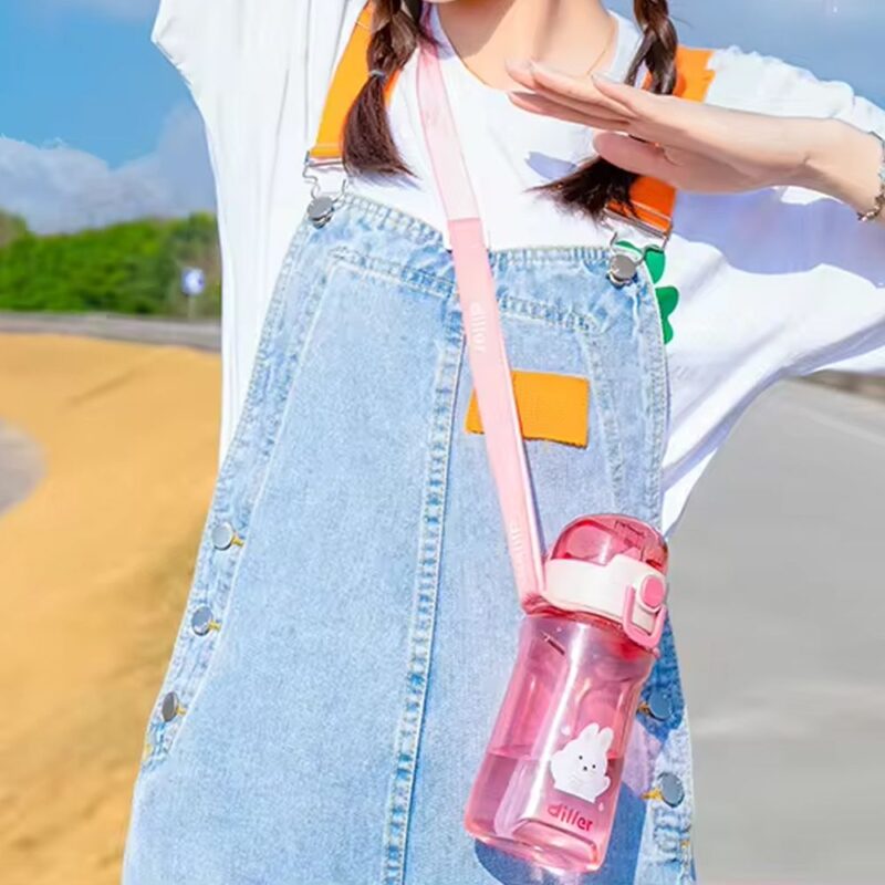 Tomatodo Plástico Para Niños Con Sorbete Coneja Rosa 550ml Úpale - Imagen 3